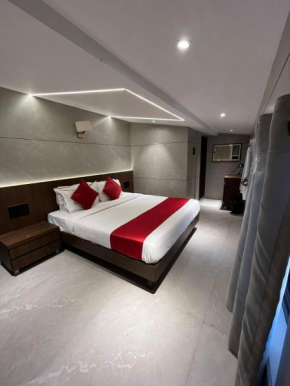 Woodland Guest House Near Dadar Railway Station